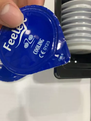 Bao cao su siêu mỏng Feelex Cooling nhiều gel mát lạnh - Hộp 10 cái photo review