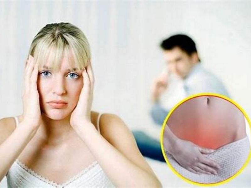 Tình trạng khô âm đạo và cảm giác đau đớn trong khi quan hệ sau khi cấy que tránh thai.