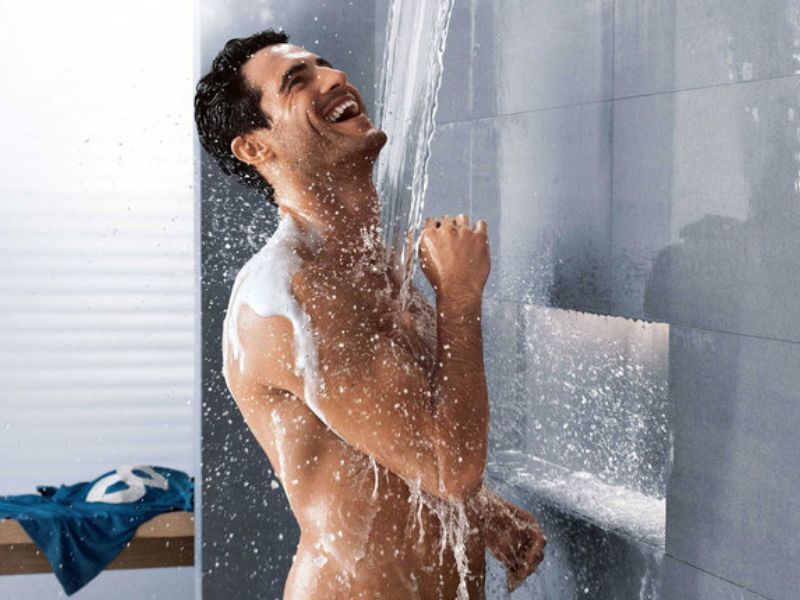 Nam quan hệ xong có nên rửa không? Rửa bằng cái gì thì sạch? Nên vệ sinh toàn bộ vùng kín