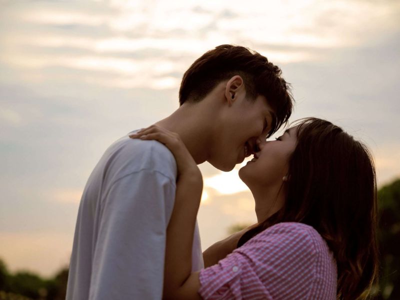7 Sự Thật Về Tâm Lý Đàn Ông Khi Hôn – Không Chỉ Là Cái Chạm Môi Đơn Thuần Tam lý đàn ông khi hôn