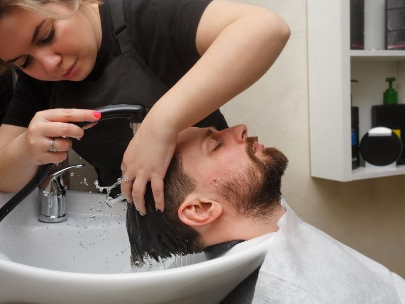 7 bí kíp undercut rủ giúp nam giới bảnh bao mỗi ngày! Dưỡng tóc đúng cách để tóc luôn mềm mượt
