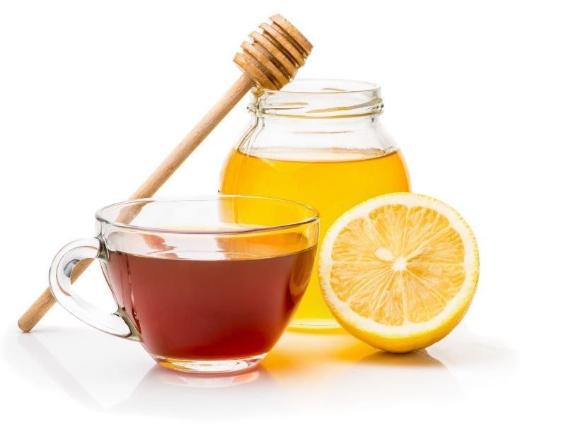 Nước uống chữa đau bụng kinh: TOP 5 thức uống giảm đau nhanh Nước ấm pha mật ong và chanh